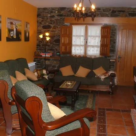 Casa Xuaquin Moal