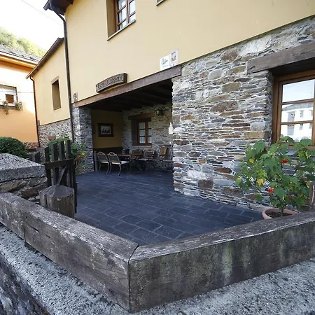 Casa Xuaquin Moal